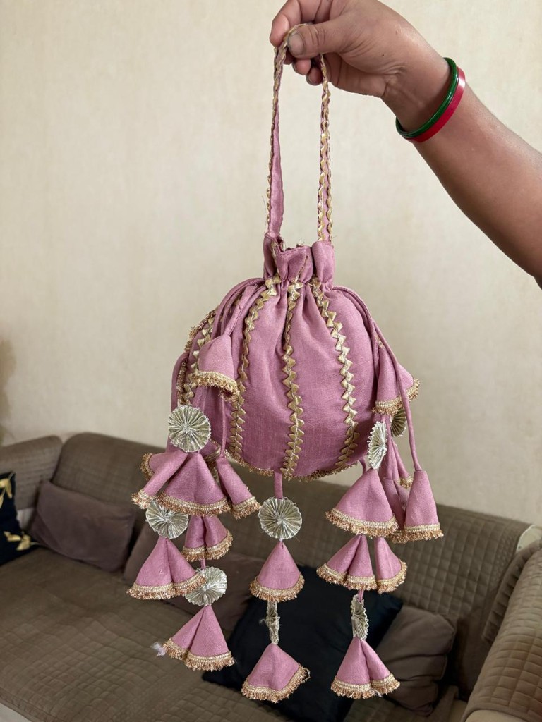 Mauve Gota